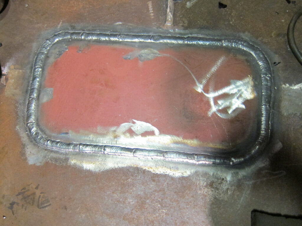 Fully welded insert plate